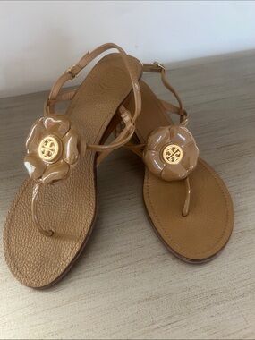 Tory Burch Camel Patent Flower T-Strap Sandals